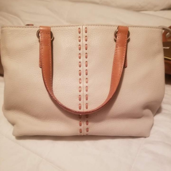 Purses - Picture 7 of 15